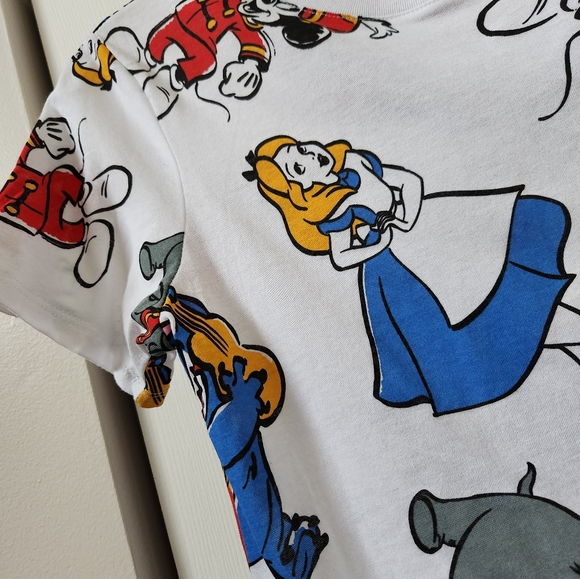 💥SALE💥DISNEY Character T-Shirt, Junior (Med 7-9), - Picture 3 of 6